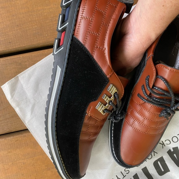 Men’s Madixa Harvards, size 9 (US), brand new/never worn - Picture 2 of 8